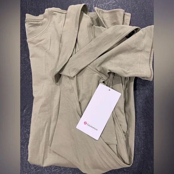 Lululemon dress - Picture 1 of 2